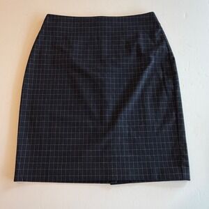 LOFT Petites Grey Windowpane Check Pencil Skirt Size 2P Office Career Wear
